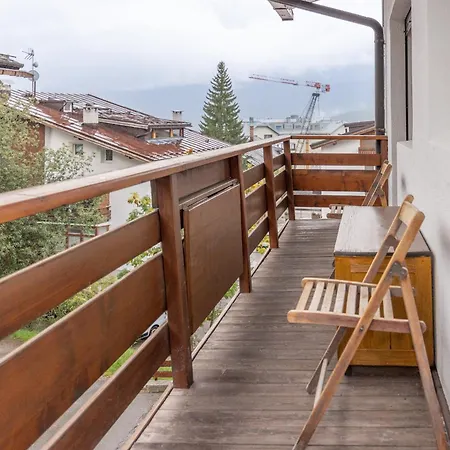 Casa De Zeto, Con Balcone E Vicina Al Centro * 코르티나 담페조