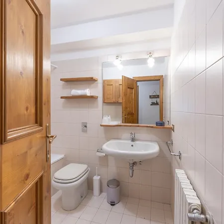 Casa De Zeto, Near The Center And With Panoramic Balcony Appartement *